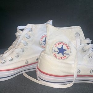 WHITE HIGHTOP CONVERSE